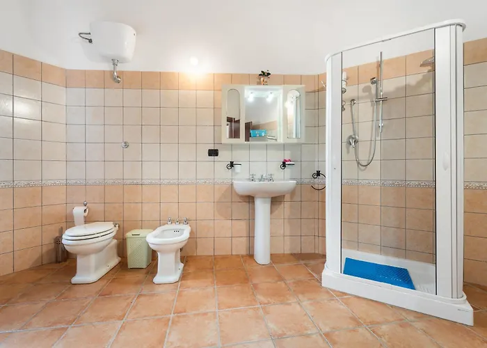 Vakantiehuis Sulcis 4 *